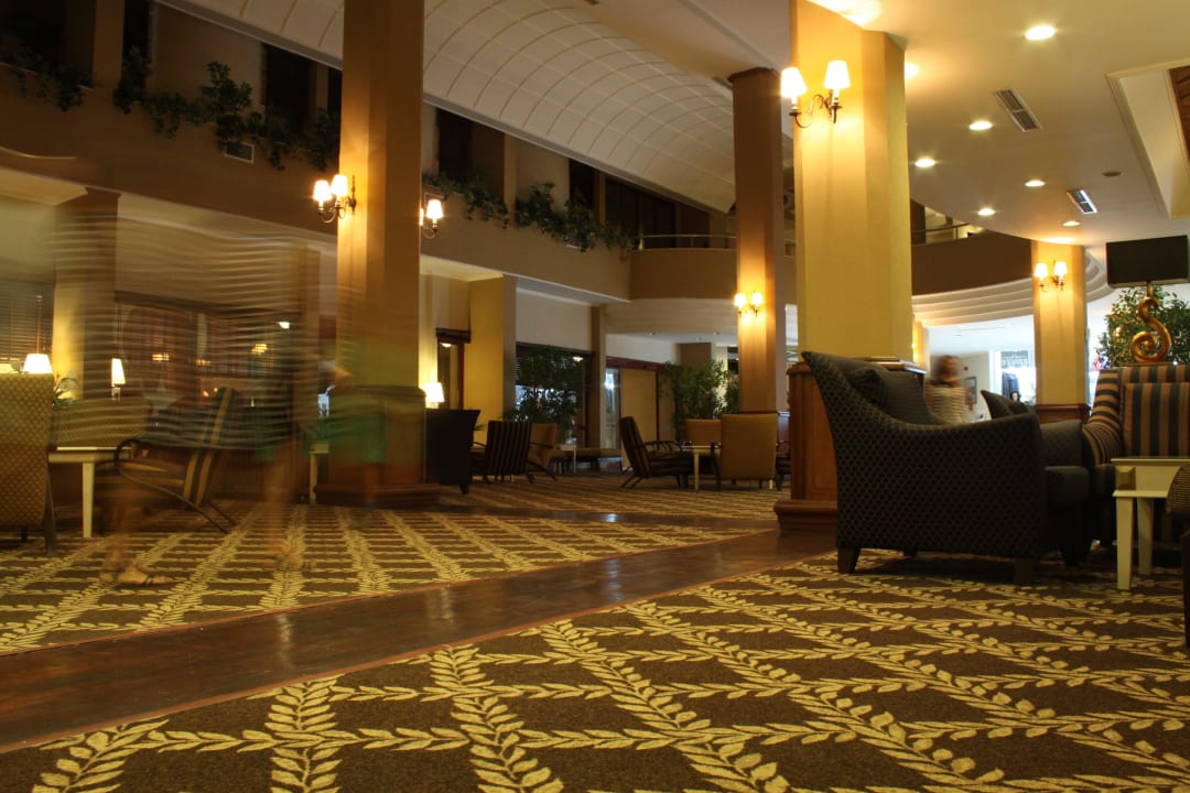 Lobby Bella Resort & Spa
