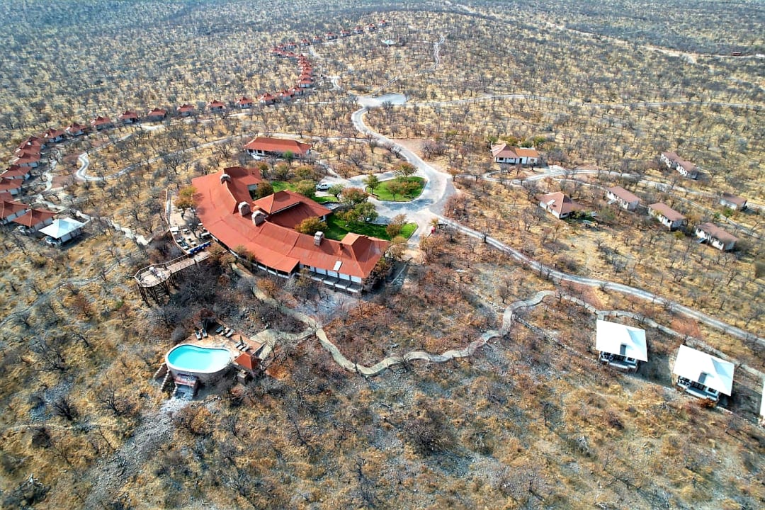 Außenansicht Etosha Safari Lodge
