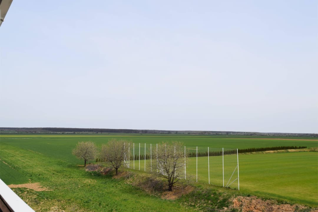 Blick vom Balkon, Komfortzimmer All In Red Thermenhotel