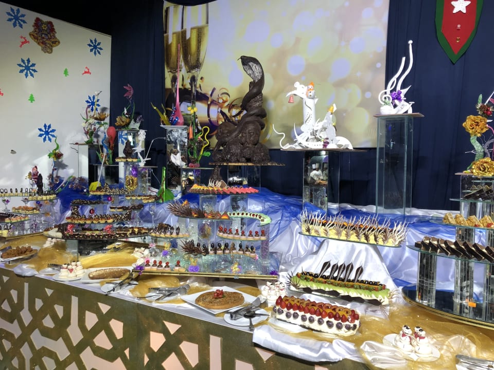 Das Zelt am Strand mit dem Weihnachtsbuffet  Pickalbatros White Beach Resort - Hurghada