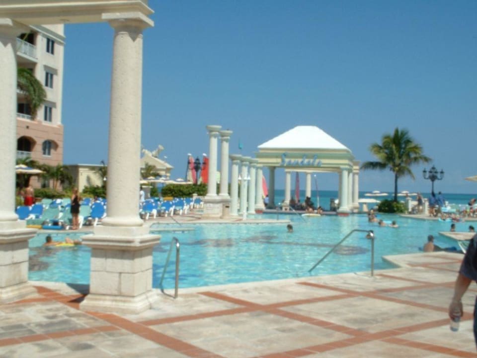Pool Windsor-Block Sandals Royal Bahamian
