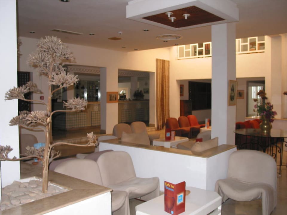Lobby, Bar im Hintergrund Hotel Sangho Club Zarzis