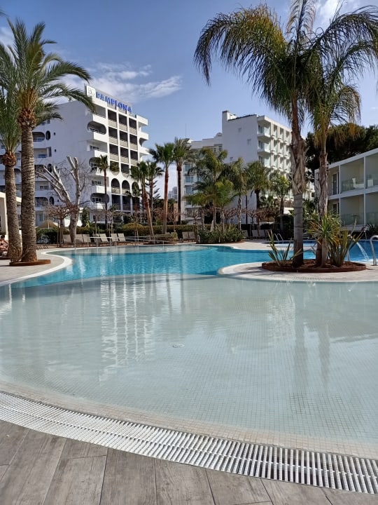 Pool BG Hotel Caballero