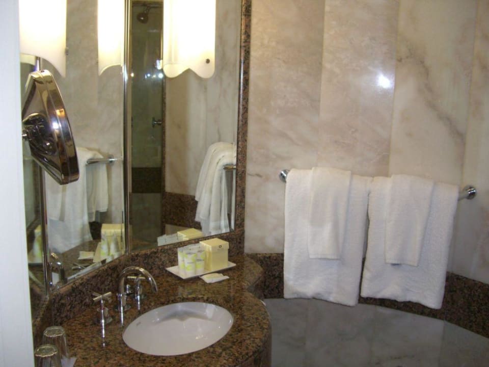 Bad Hotel Sofitel Wentworth