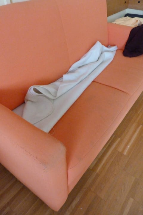 Couch im Familienzimmer Almfrieden Hotel & Romantikchalet