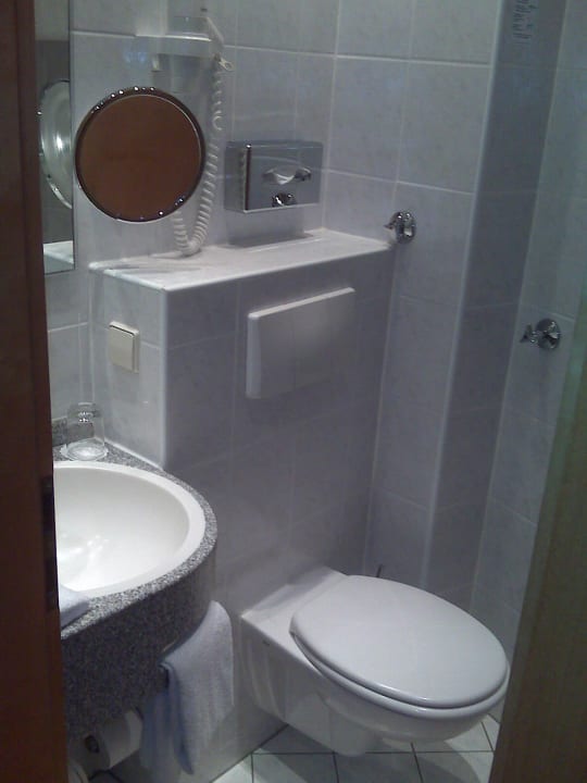 Mini-Bad - sauber, modern und gut ausgestattet Hotel Müller