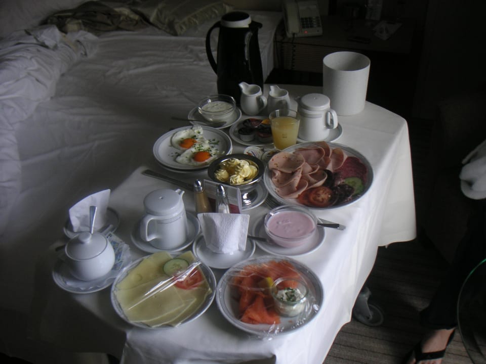 Spiegelei und Lachs ohne Extrakosten! Steigenberger Hotel Bad Neuenahr