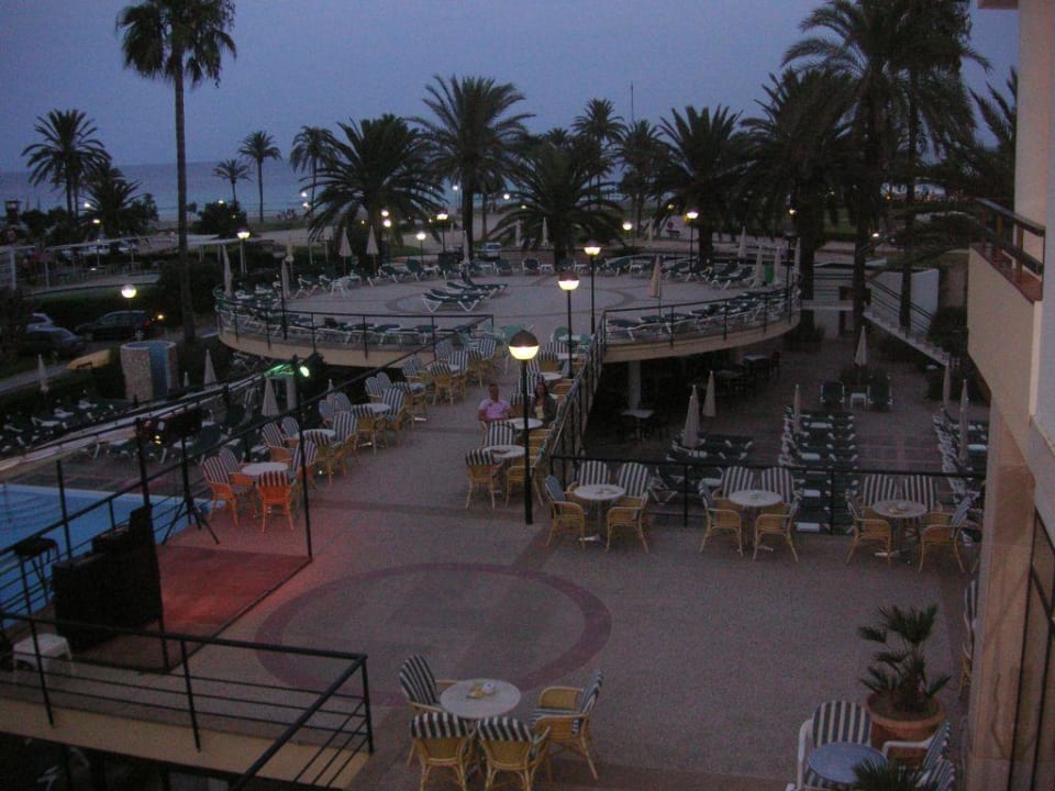 Aussicht auf die Sonnenterrasse allsun Hotel Bahia del Este