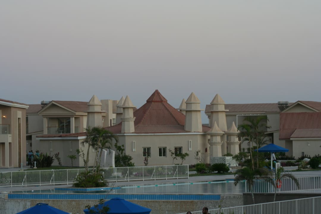 Außenansicht Pickalbatros Sea World Resort - Marsa Alam