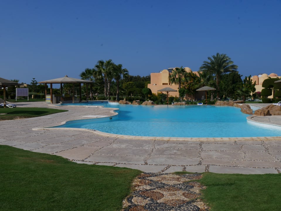 Pool Wadi Lahmy Azur Resort
