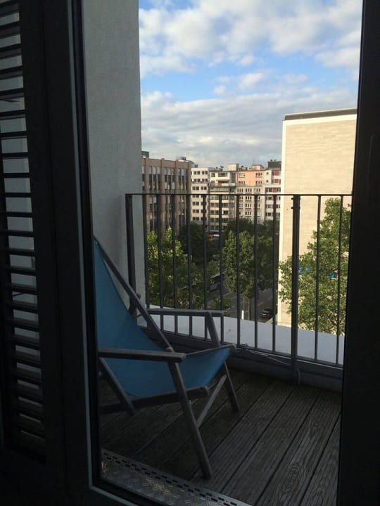 Balkonzimmer Motel One Düsseldorf-Hauptbahnhof