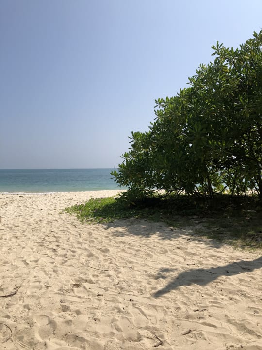 Strand Cape Panwa Hotel