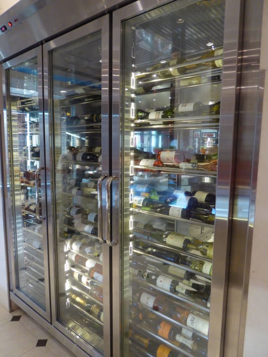 Hauptrestaurant Mövenpick Grand Al Bustan Dubai