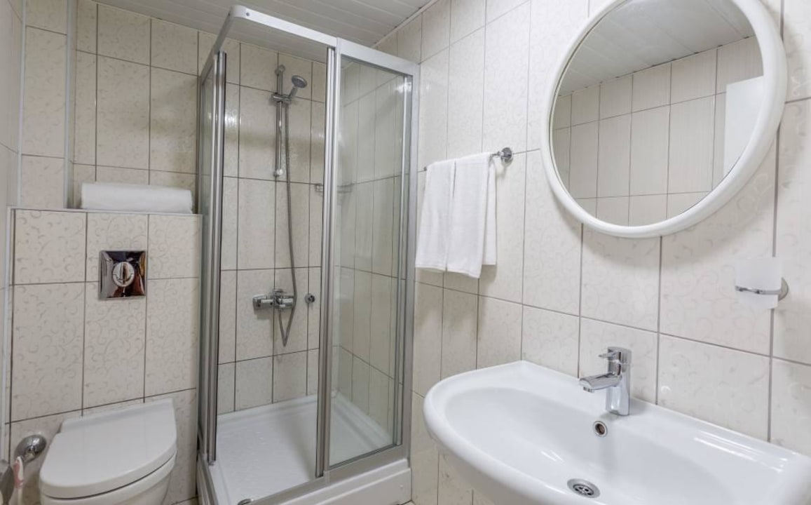 Bathroom Heaven Beach Aparthotel