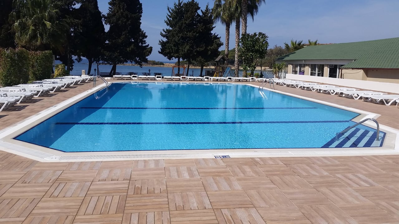 Der Schöne neue Pool mit kutschfesten Boden Incekum Su Hotel