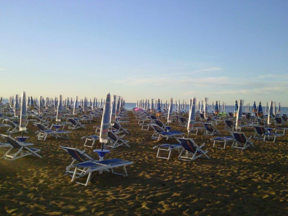 Morgens um 7 Uhr am Strand Hotel Luna