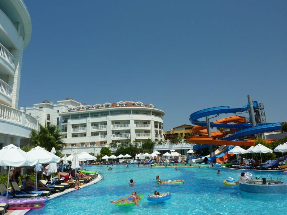 Alba Queen Alba Queen Hotel