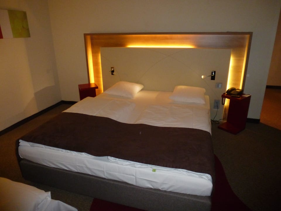 Elternbett Mercure Hotel Stuttgart Airport Messe
