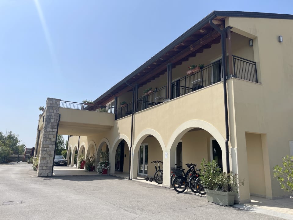 Außenansicht Leonardo Hotel Lago di Garda – Wellness and Spa