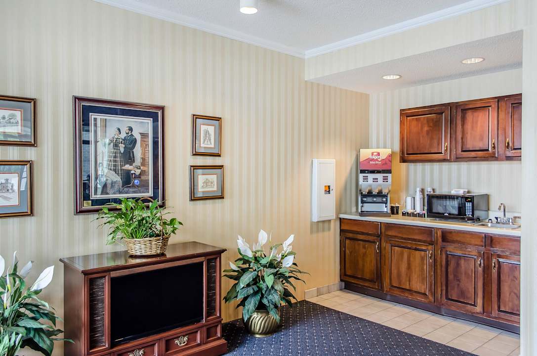 24/7 Coffee & Tea Quality Inn Gettysburg Battlefield