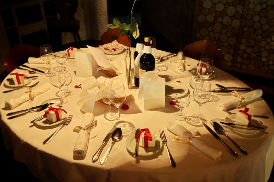 Esstisch  Ferienappartementhaus Brunnenhof