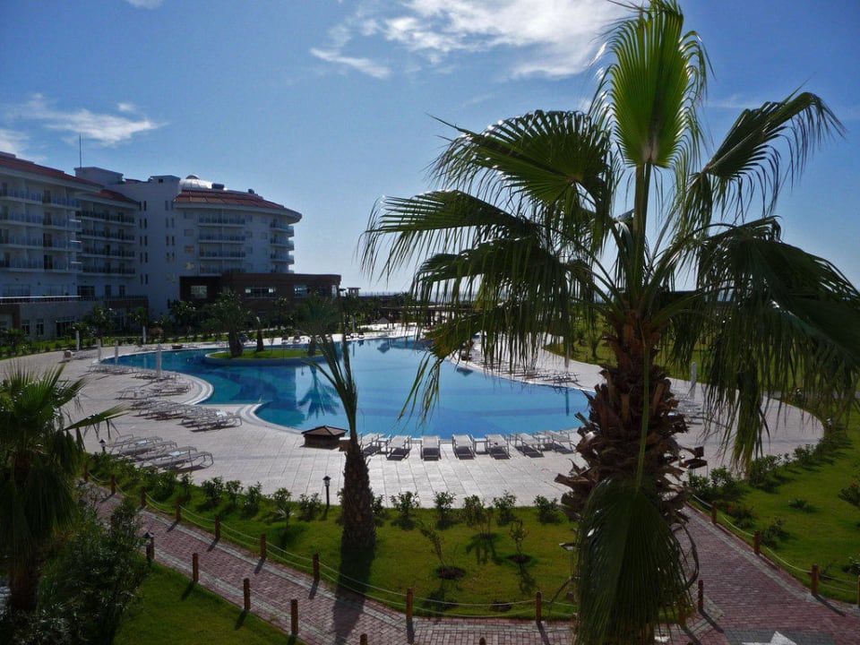 Sea World Resort Gartenanlage mit Pool Seaden Sea World Resort & Spa