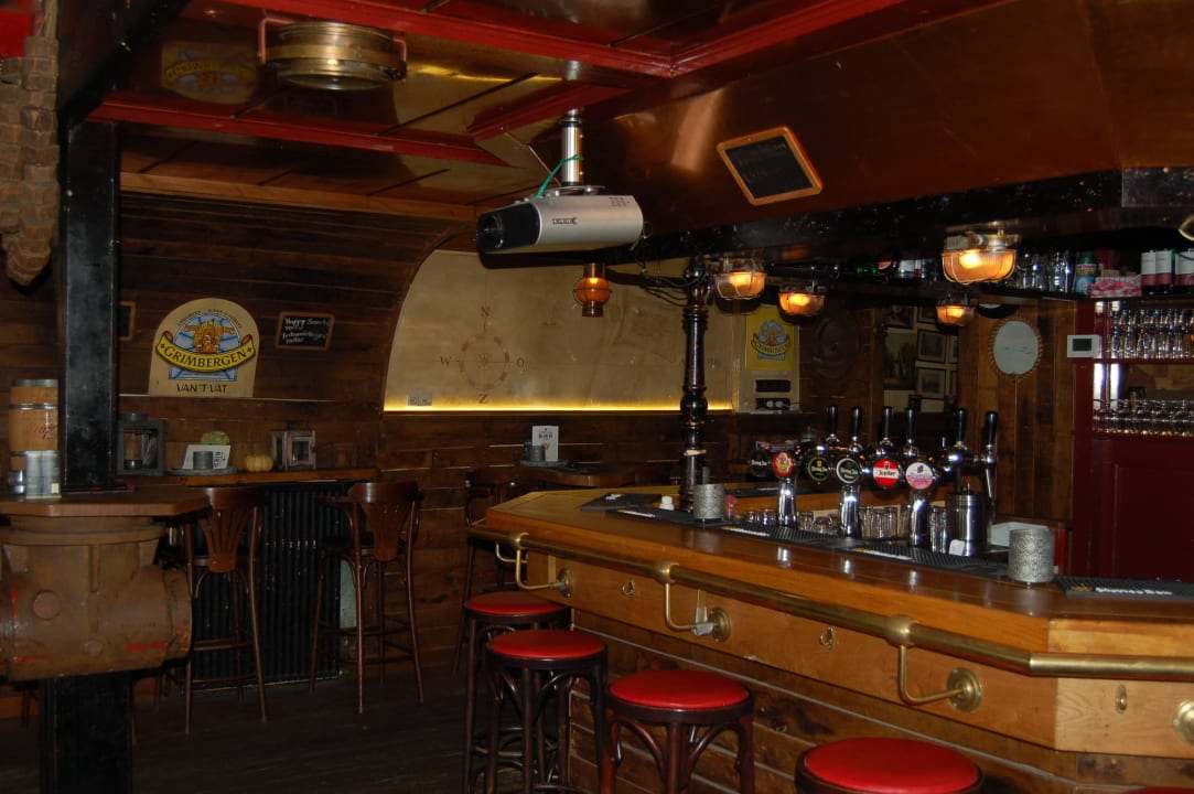 Hauseigene Bar Hotel Elburg