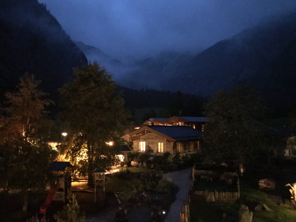 Ausblick Gramai Alm alpengenuss & natur spa