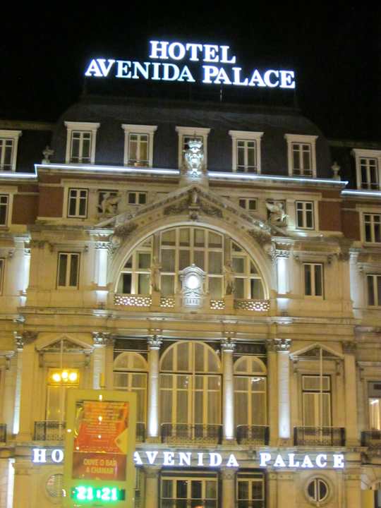 Hotel am Abend Hotel Avenida Palace
