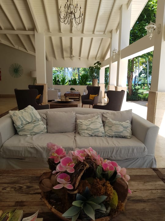 Lobby Wyndham Alltra Samana