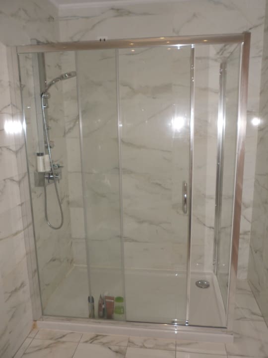 Dusche Hotel Portes Beach