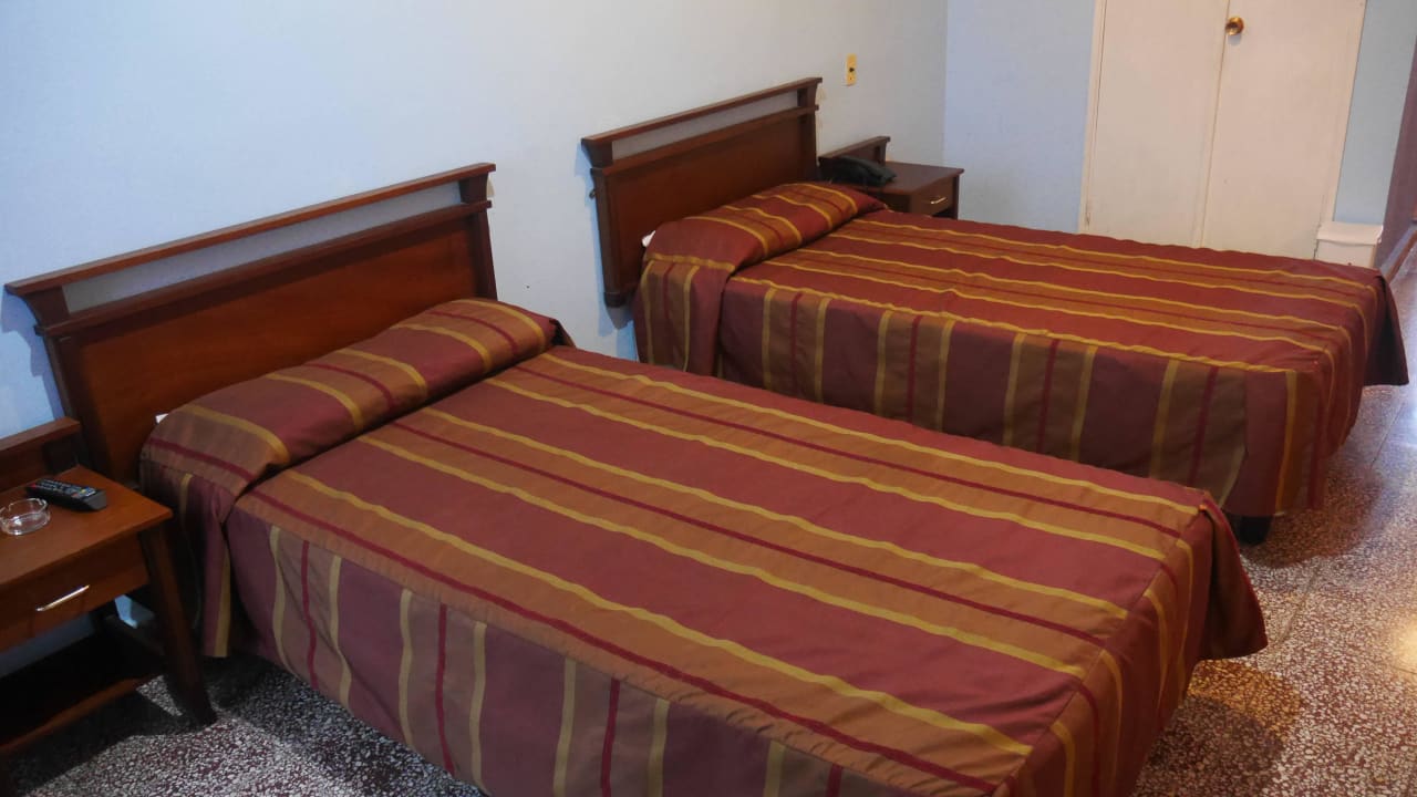 Zimmer mit Ausstattung Club Amigo Hotel Ancon