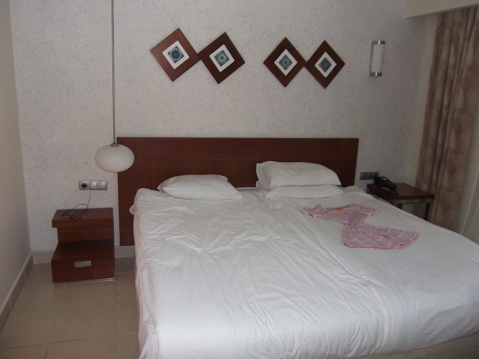 Doppelbett Kamelya Aishen Club