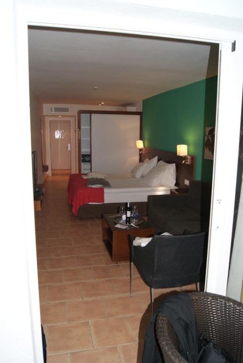 Blick von Terrasse ins Zimmer Sunprime Atlantic View