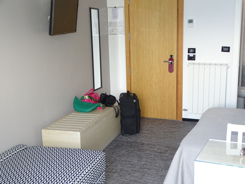 Zimmer Albergo Suisse Bellevue