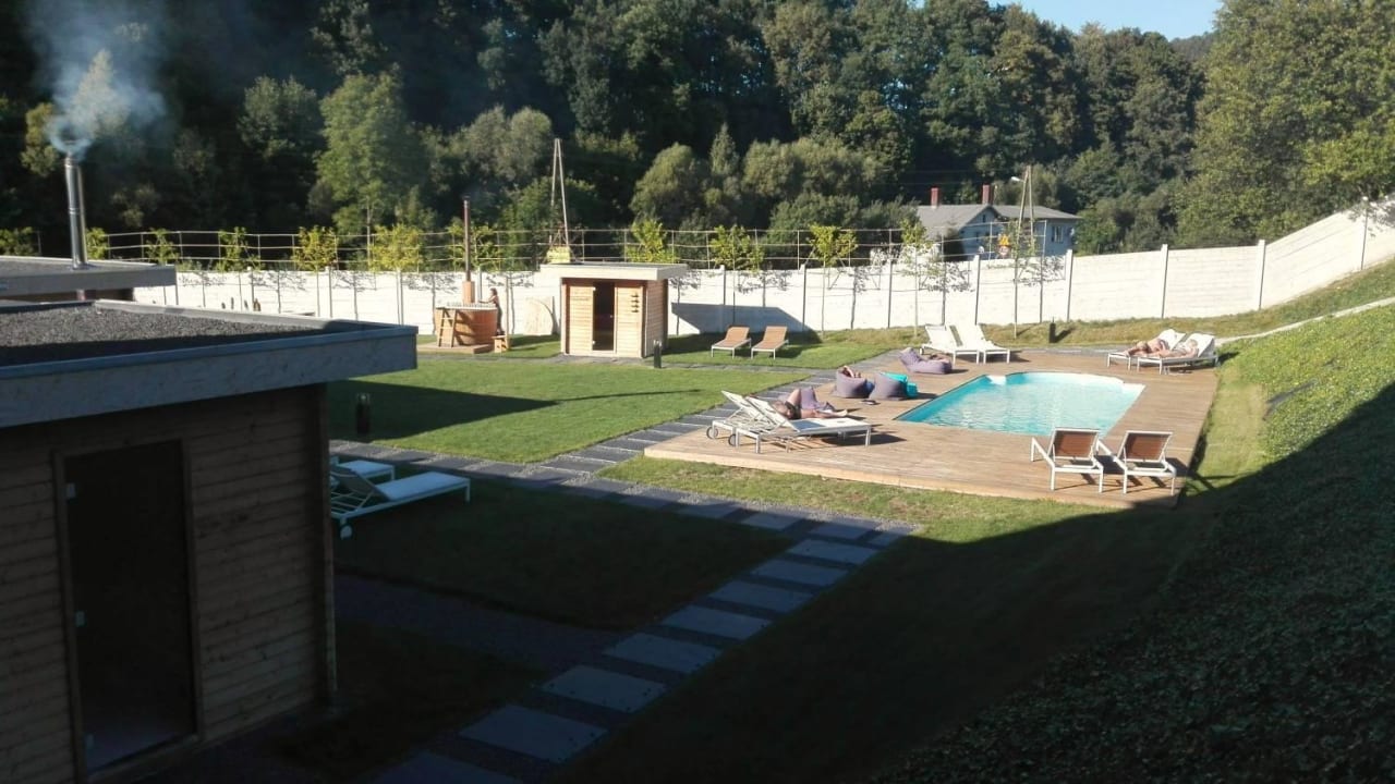 Zewnętrzne SPA z basenem Hotel Pałac Jugowice