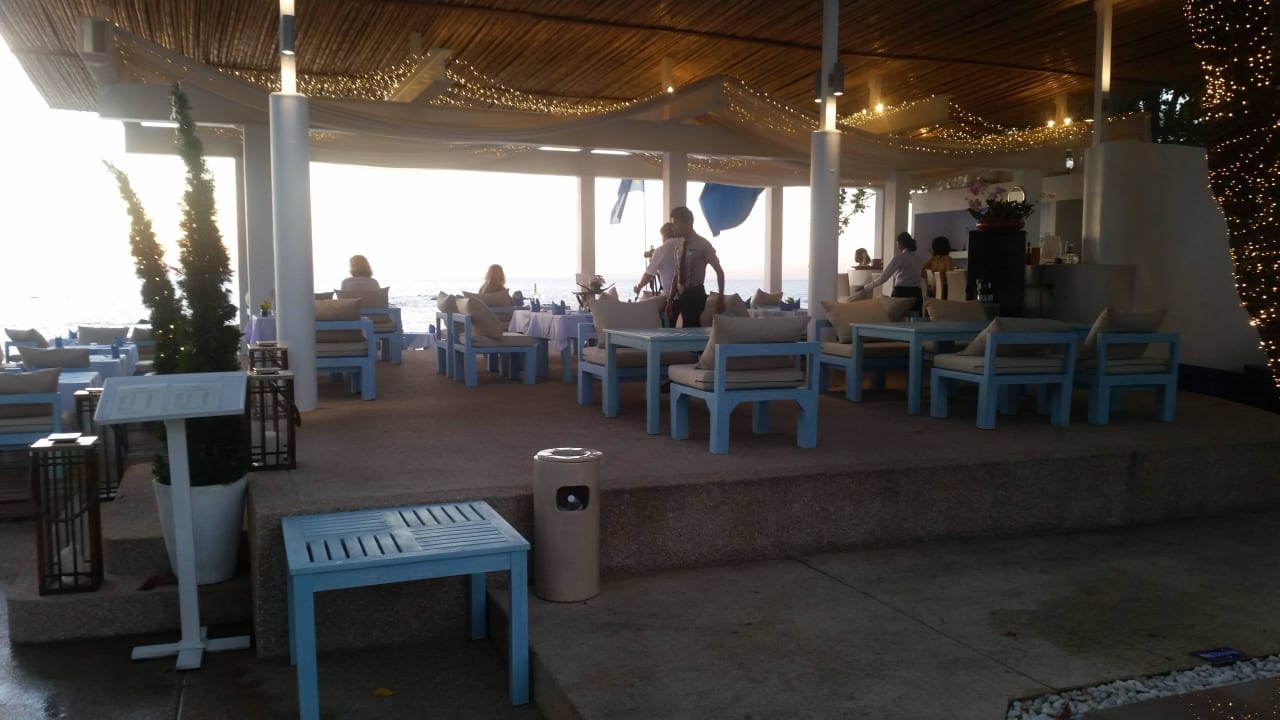 Restauranz Ocean Breeze Resort
