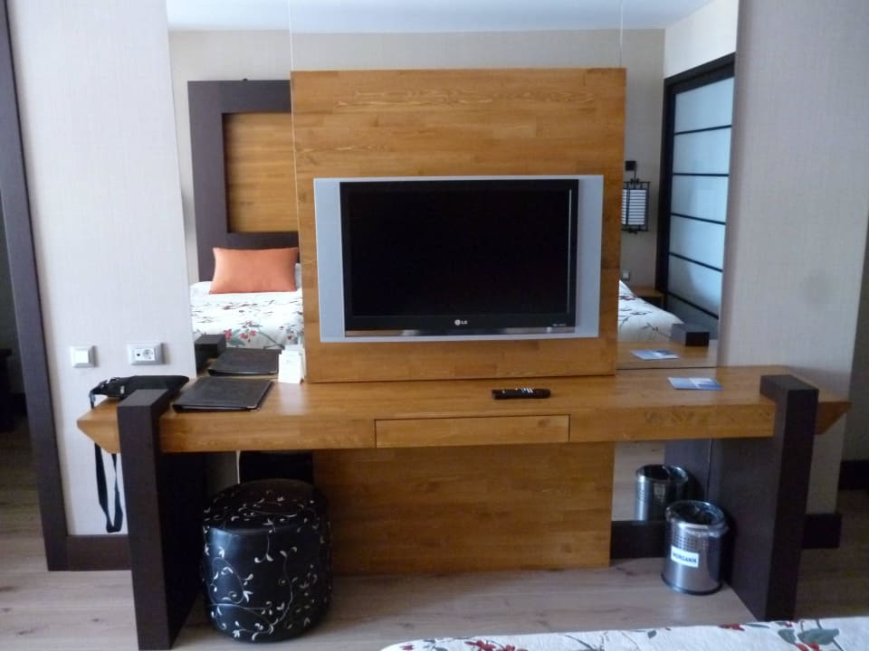 Sehr geräumiges Zimmer Limak Lara Deluxe Hotel & Resort