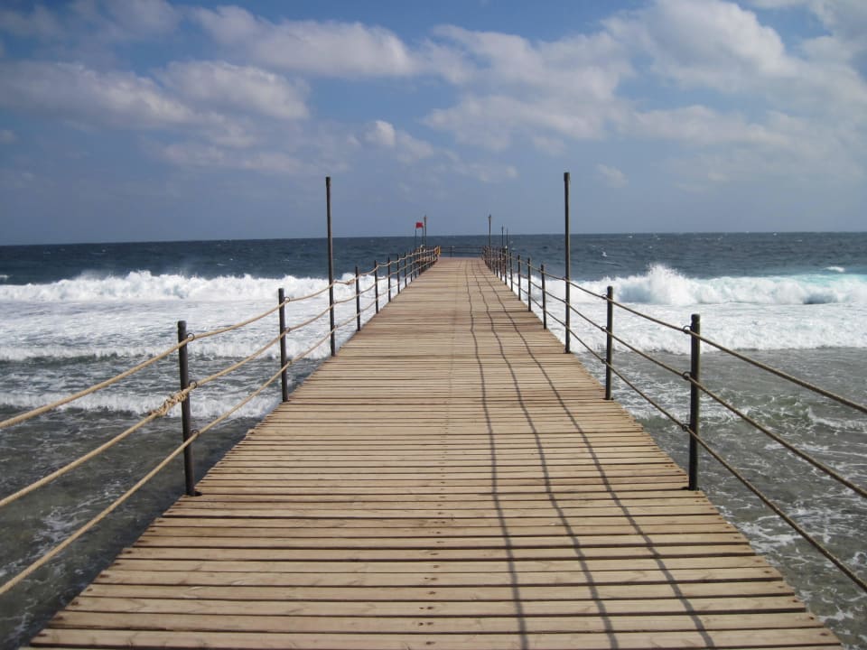 Molo Three Corners Sea Beach Resort