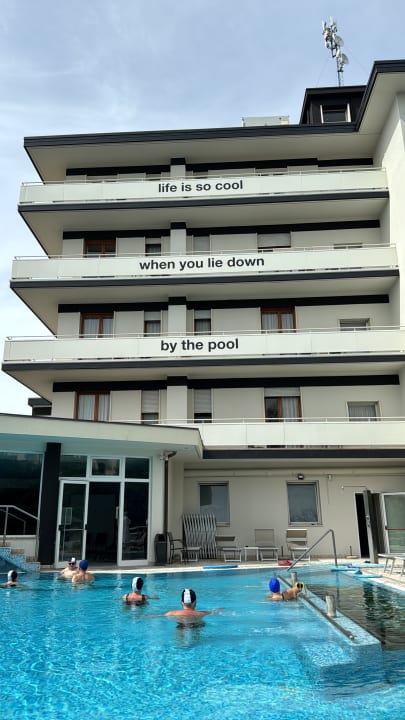 Pool Hotel Aqua