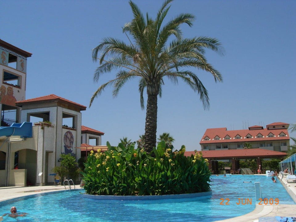 Palmeninsel Hotel Süral Resort