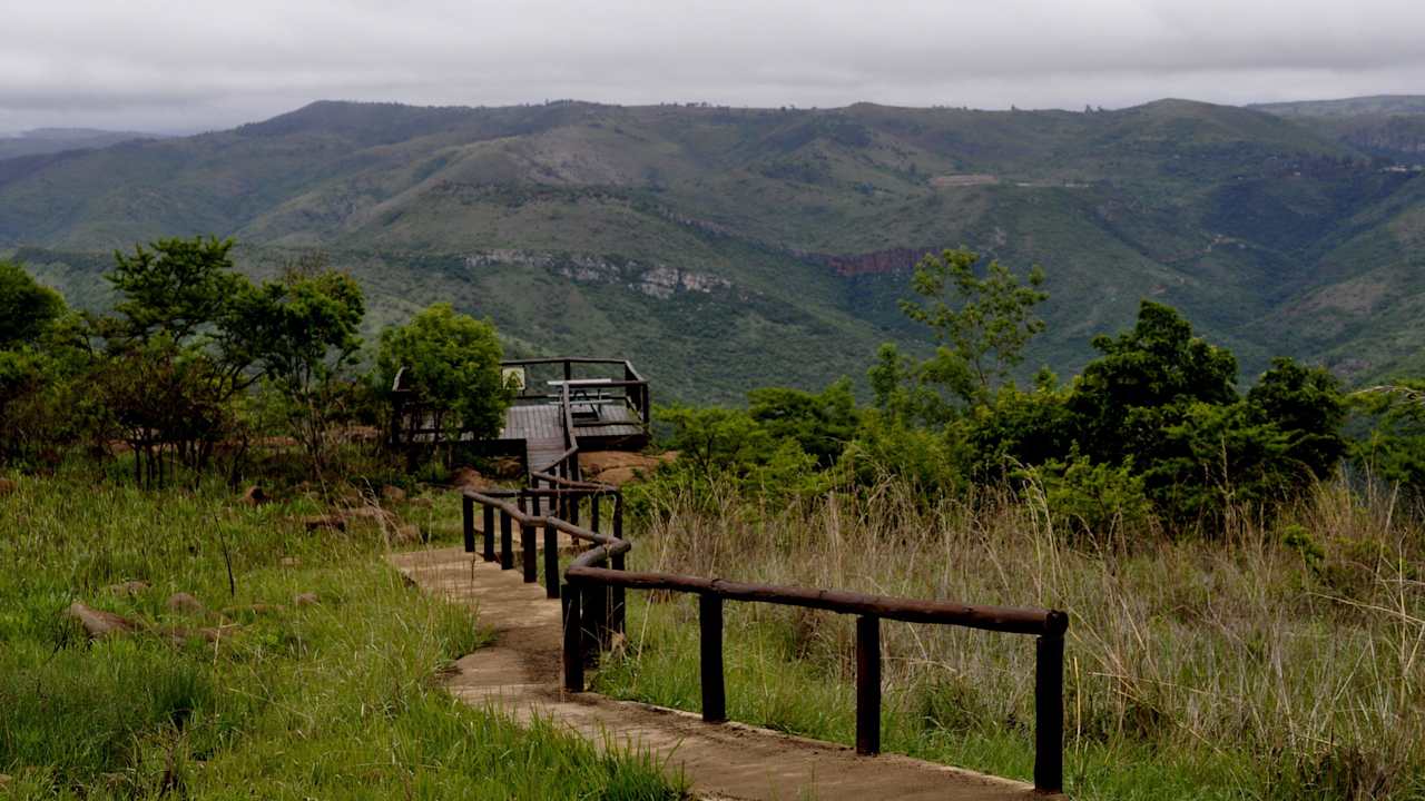 Auf der Pirsch  (Aussichtspunkt) Ntshondwe Camp