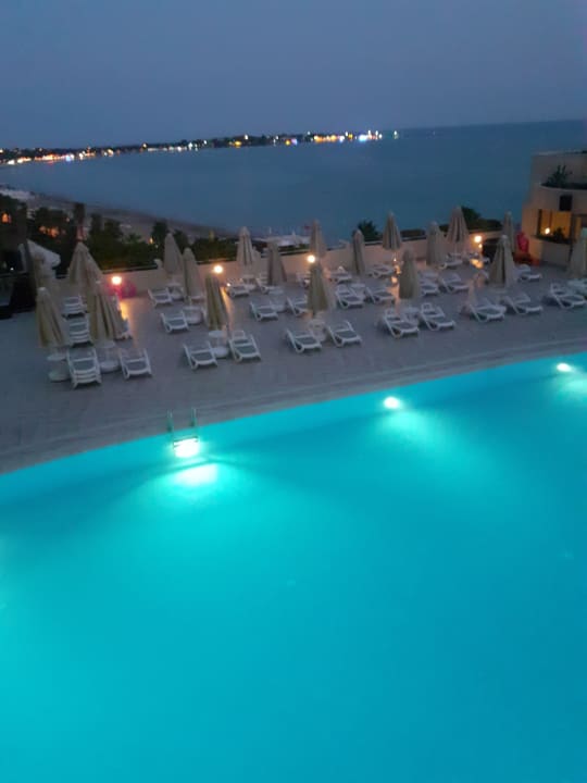 Pool Melas Resort Hotel