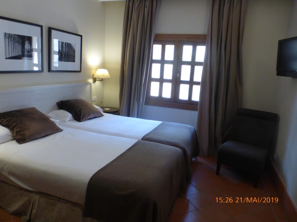 Zimmer Hotel San Antonio el Real