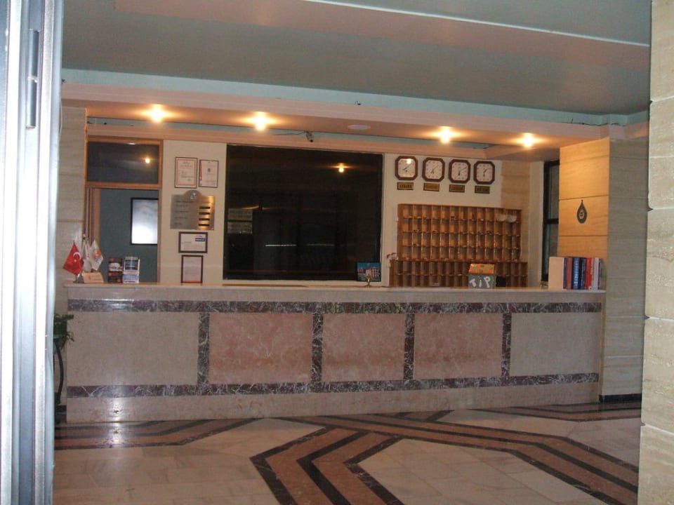 Rezeption Hotel Pelin