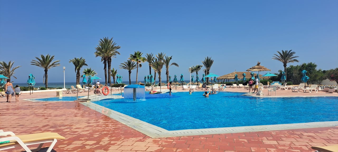 Pool Vincci Helya Beach