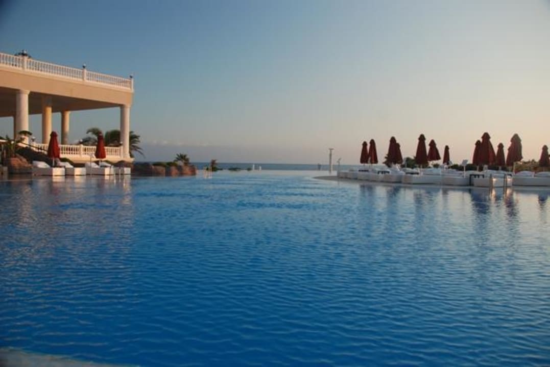 Basen dla gości Vip Starlight Resort Hotel