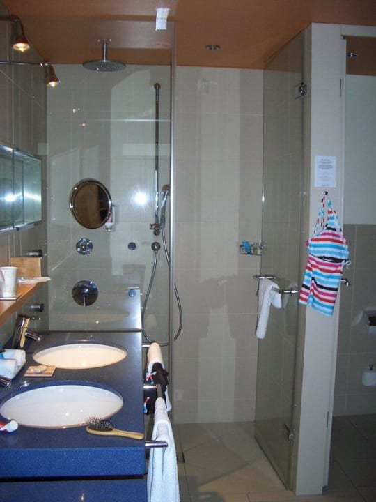 Badezimmer im Neubau A-ROSA Travemünde