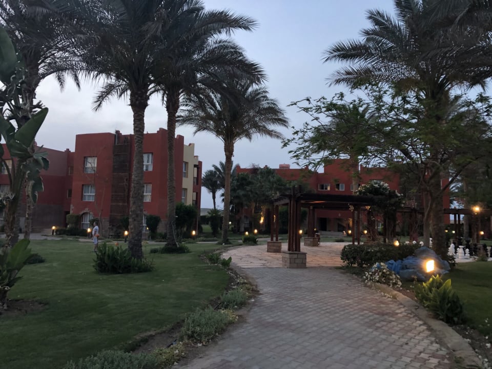 Garten SUNRISE Cardina Resort