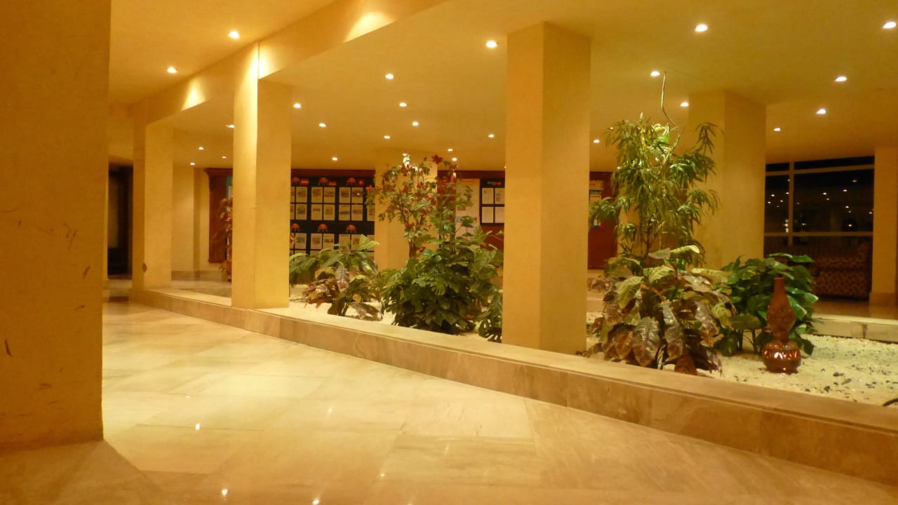 Teil der Lobby Siva Grand Beach
